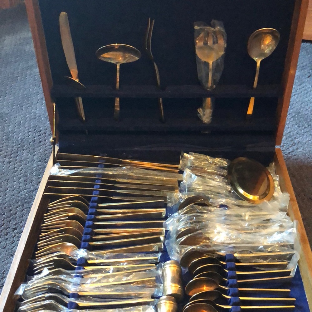 Boon Jewelry Flatware 57pc